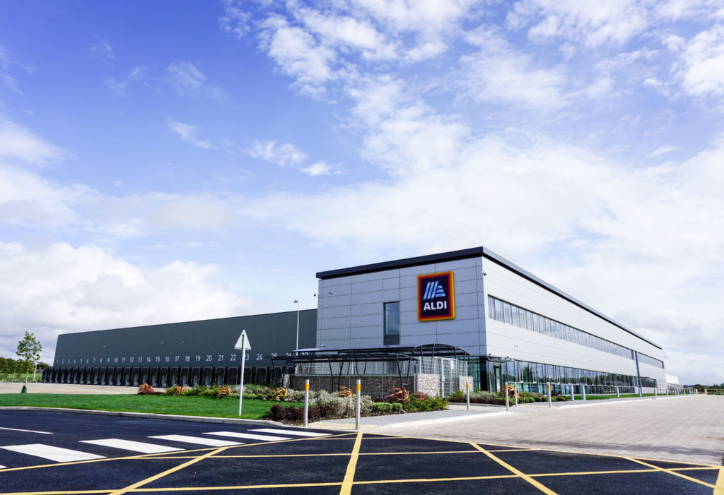 ALDI INCREASES PAY FOR WAREHOUSE COLLEAGUES AND BOOSTS NIGHT PREMIUM PAYMENTS ALDI UK Press Office