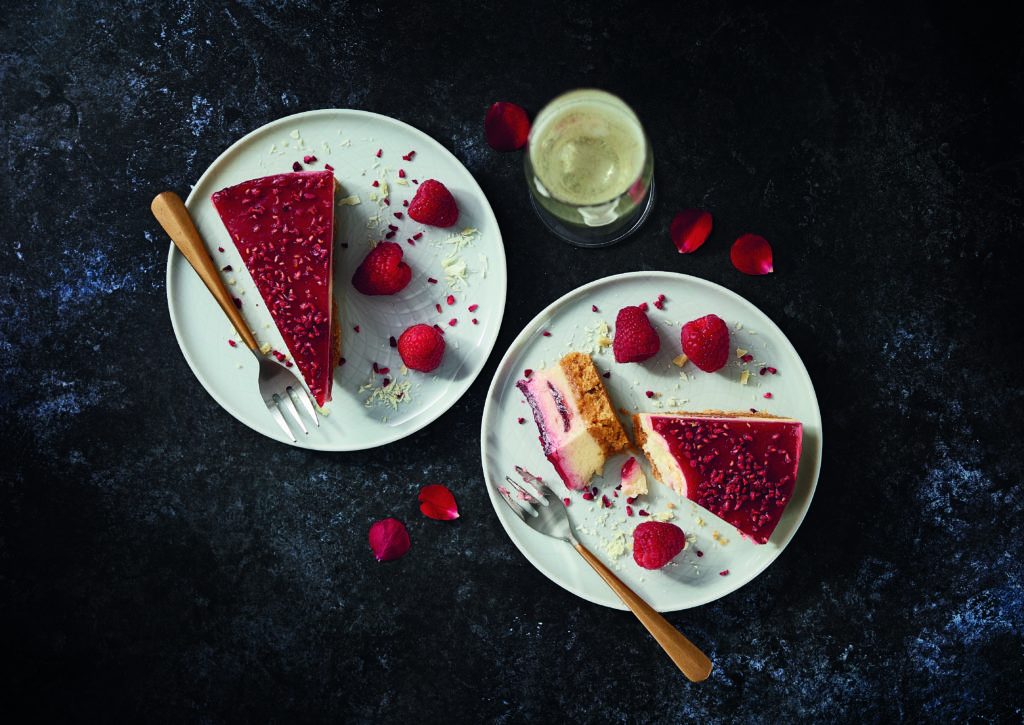 Specially Selected White Chocolate and Raspberry Cheesecake Slices 