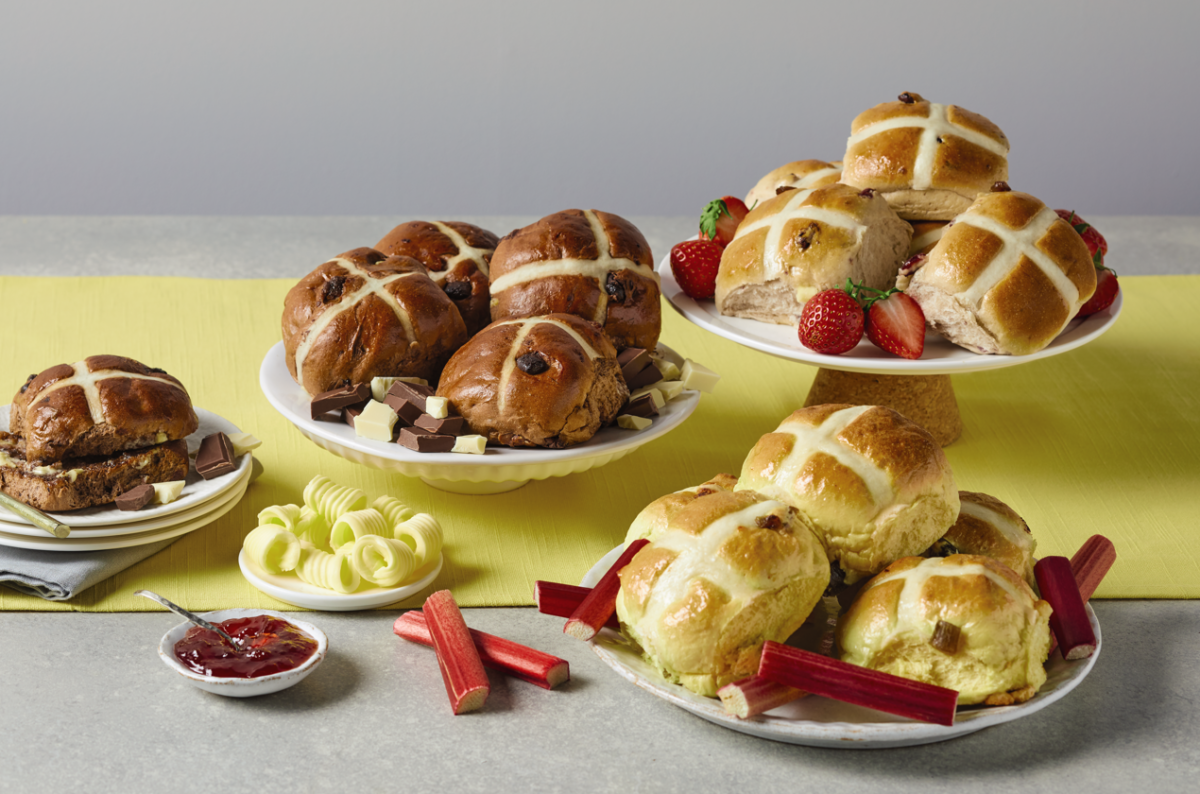 ALDI UNVEILS QUIRKY EASTER HOT CROSS BUN RANGE INCLUDING NEW