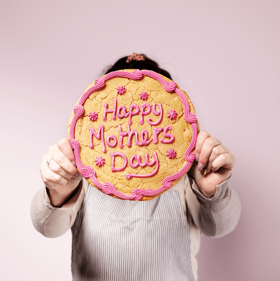 Aldi's Giant Mother's Day Cookie Kit