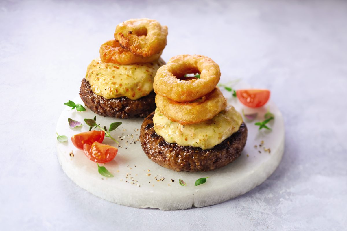 Aldi Specially Selected Wagyu Loaded BBQ Beef Burger topped with Onion Ring, BBQ Sauce and Bacon and Gherkin Topper, 2 pack £3.99