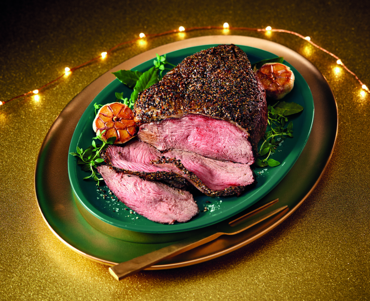 Aldi's peppercorn crusted wagyu picanha with garnishes