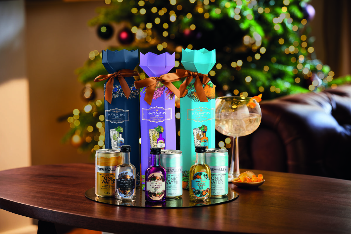 Selection of gin christmas crackers