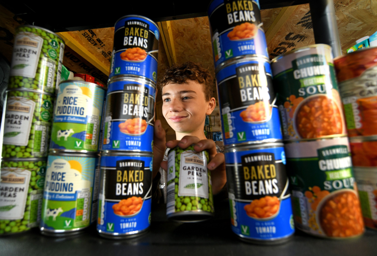ALDI STEPS IN TO REPLENISH 12YEAROLD’S BURGLED FOOD BANK ALDI UK Press Office